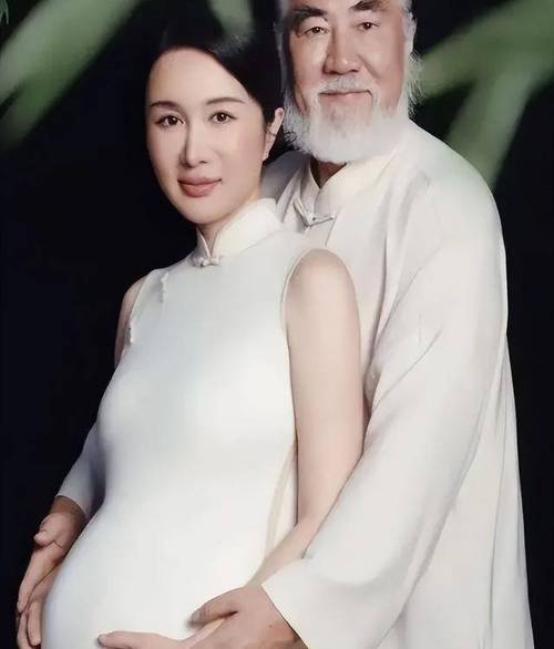 2025新澳门历史开奖查询和张纪中回应前妻喊话与张纪中回应前妻喊话视频